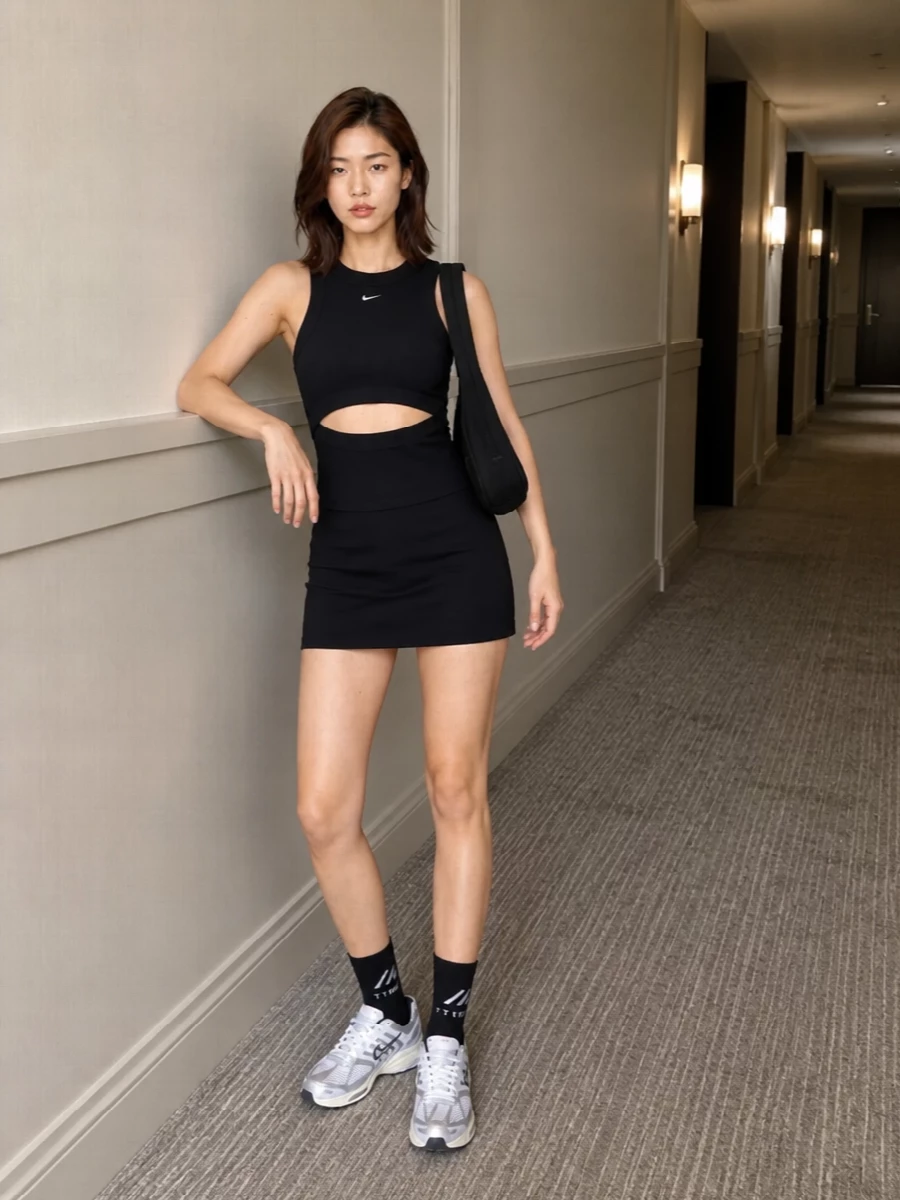 Nike cut out tank black mini short runners