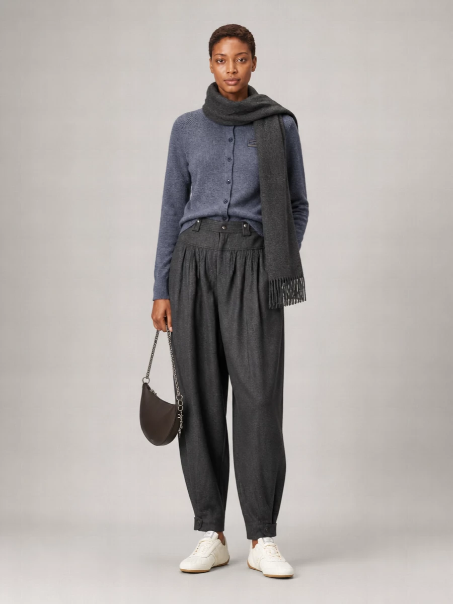 Chloé Leather Low-Top Sneakers