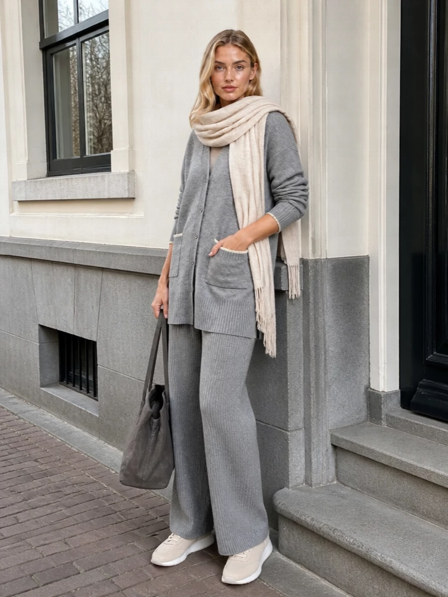 Pinko grey cardigan sportmax knit pants outfit