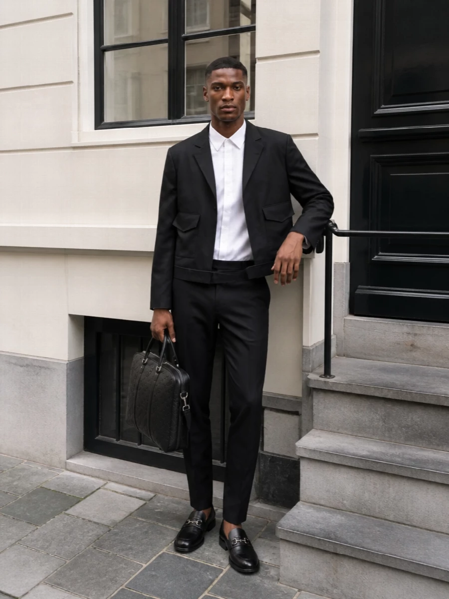 Gucci cropped blazer navy trousers outfit