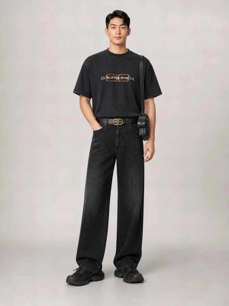 Balenciaga Medium-Fit Logo-Print T-Shirt